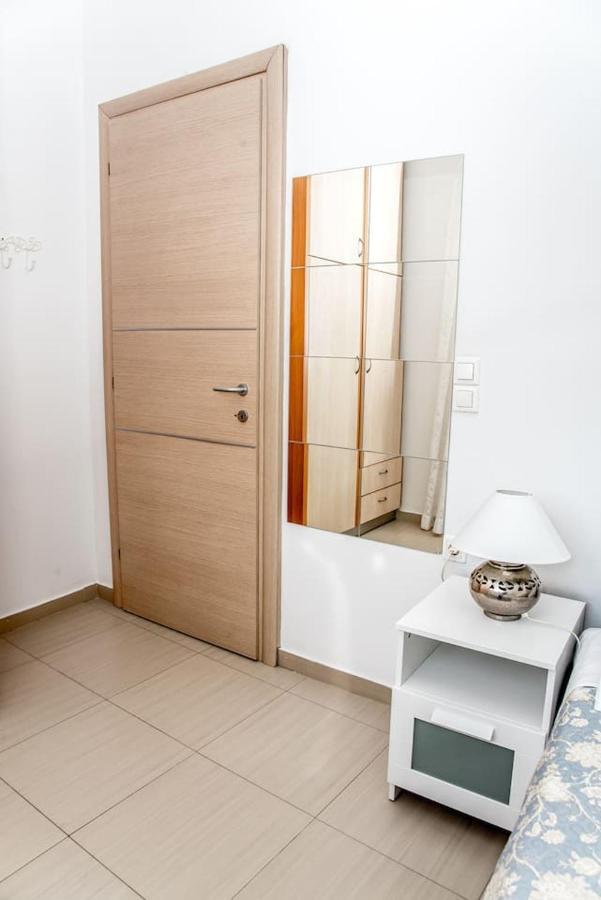 Nikis Apartment Ханья Экстерьер фото