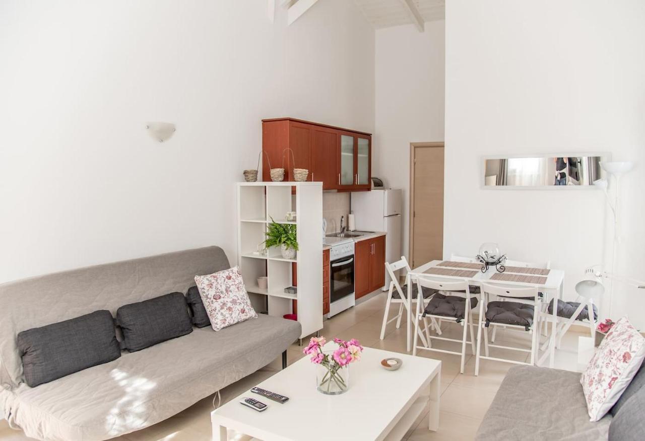 Nikis Apartment Ханья Экстерьер фото
